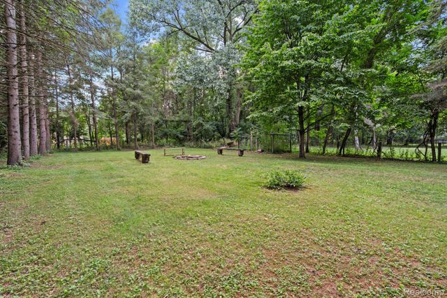 22341 Nancy Avenue, Southfield, MI 48033