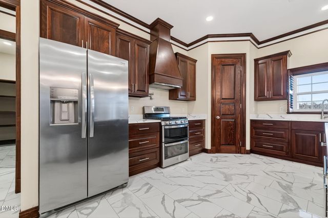 658 James Norris Road, Angier, NC 27501