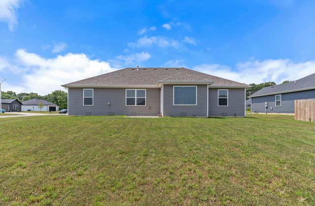 578 W Oak Lawn Street, Rogersville, MO 65742