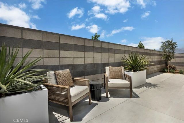 3681 S. Eichler Paseo 7, Ontario, CA 91761