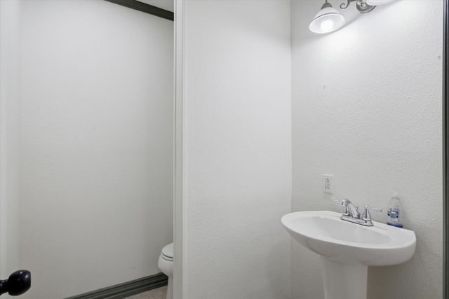 804 S Buffalo Street, Canton, TX 75103