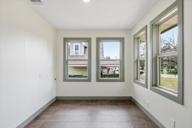 804 S Buffalo Street, Canton, TX 75103