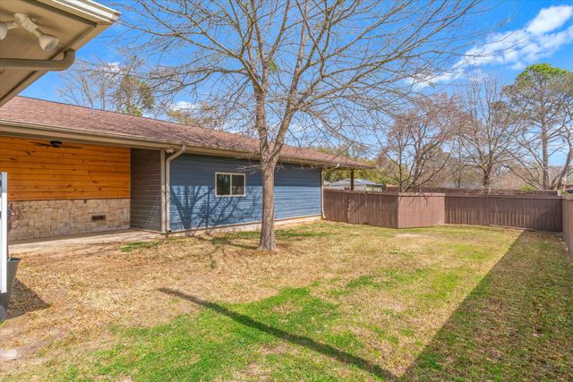 804 S Buffalo Street, Canton, TX 75103