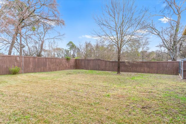 804 S Buffalo Street, Canton, TX 75103