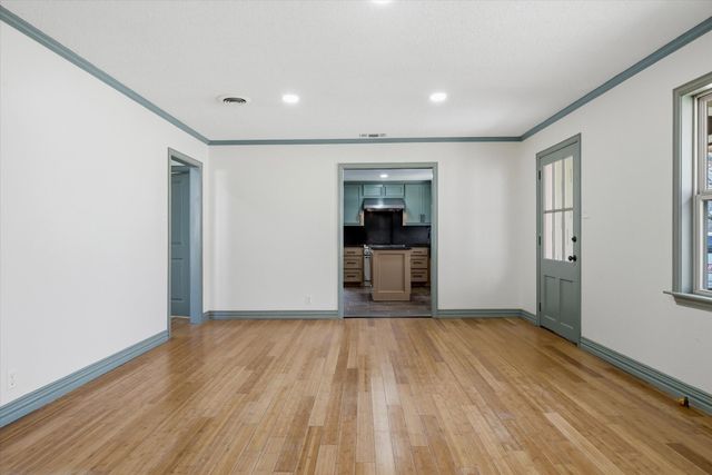 804 S Buffalo Street, Canton, TX 75103