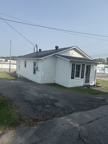 119 Rogers St, Hartsville, TN 37074