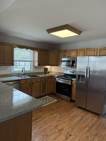 119 Rogers St, Hartsville, TN 37074