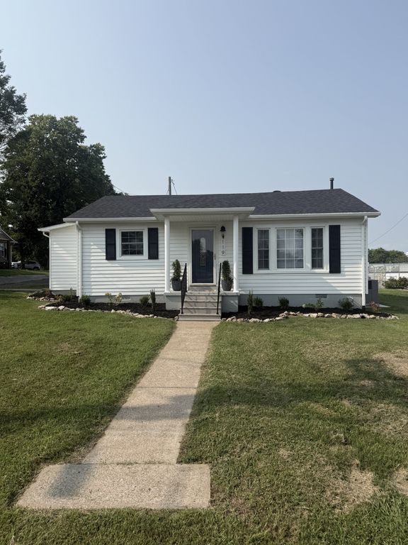 119 Rogers St, Hartsville, TN 37074