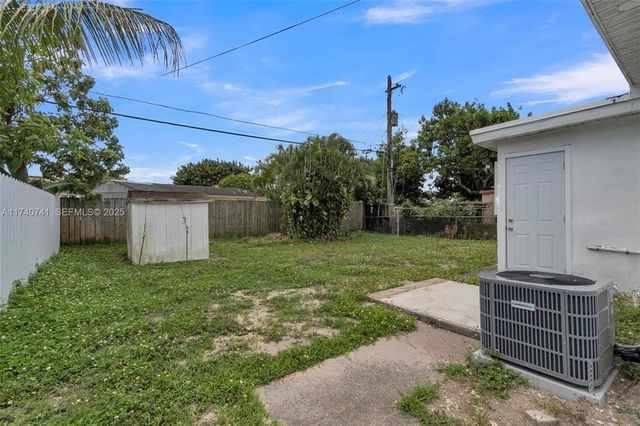 6340 Dawson Street, Hollywood, FL 33023