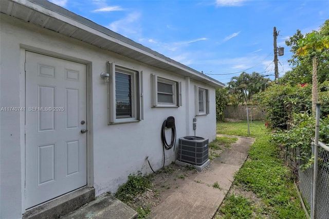 6340 Dawson Street, Hollywood, FL 33023