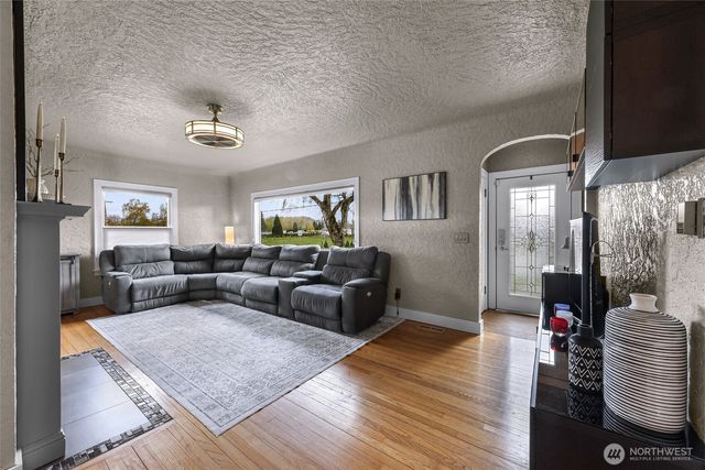 17645 McLean Road, Mount Vernon, WA 98273