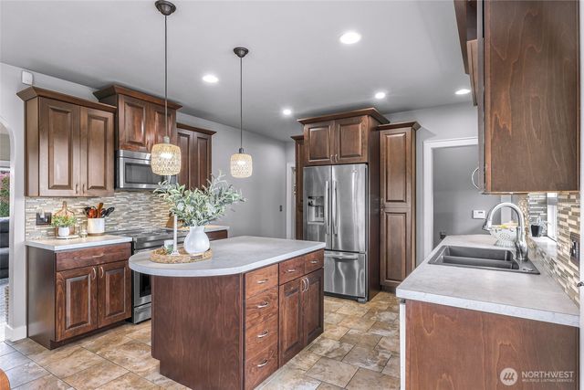 17645 McLean Road, Mount Vernon, WA 98273