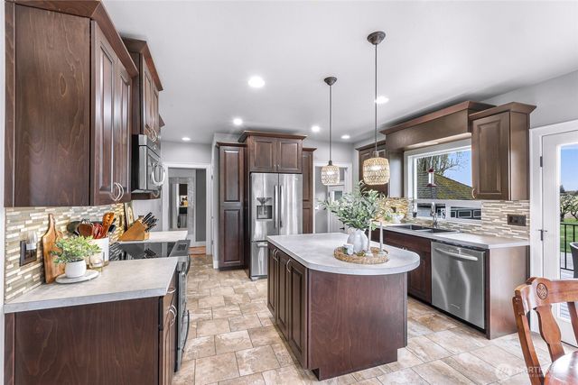 17645 McLean Road, Mount Vernon, WA 98273