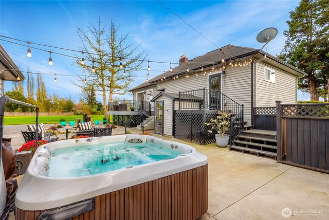 17645 McLean Road, Mount Vernon, WA 98273