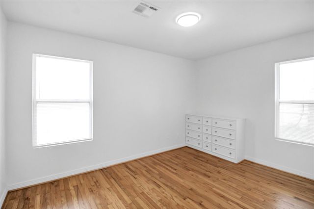 905 Longley Street, South Houston, TX 77587