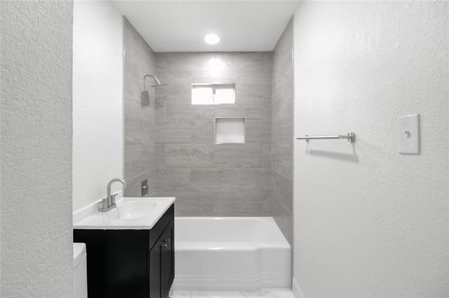 905 Longley Street, South Houston, TX 77587