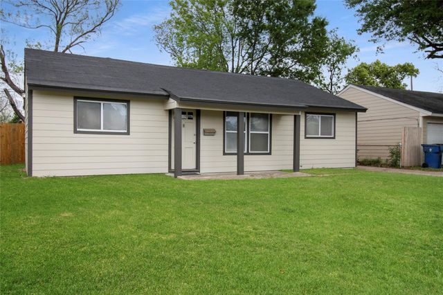 905 Longley Street, South Houston, TX 77587