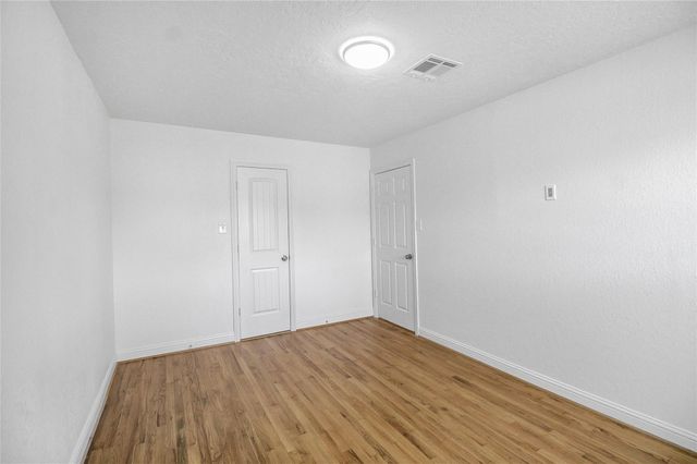 905 Longley Street, South Houston, TX 77587