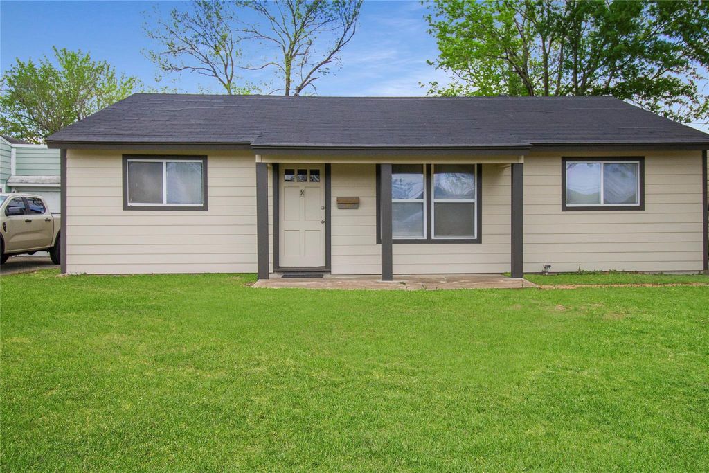 905 Longley Street, South Houston, TX 77587