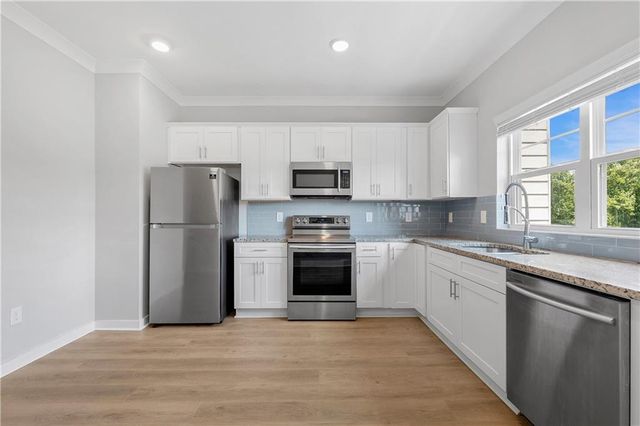 2021 Ocean Dr NW, Atlanta, GA 30318