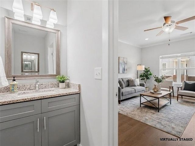 2021 Ocean Dr NW, Atlanta, GA 30318