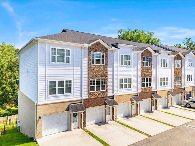 2021 Ocean Dr NW, Atlanta, GA 30318