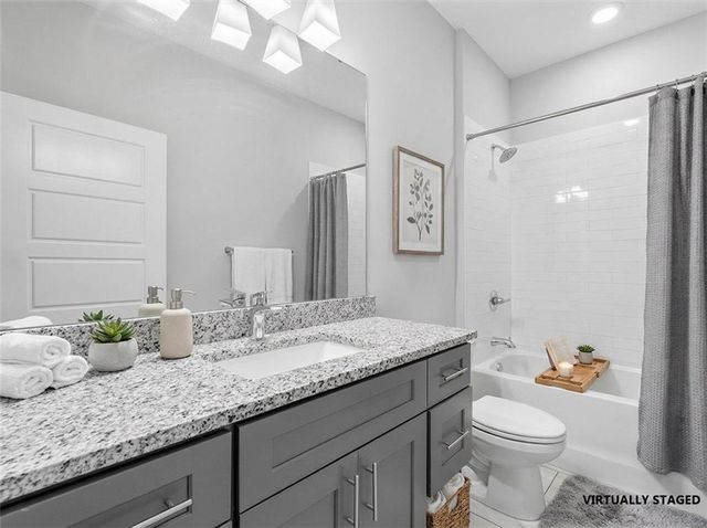 2021 Ocean Dr NW, Atlanta, GA 30318