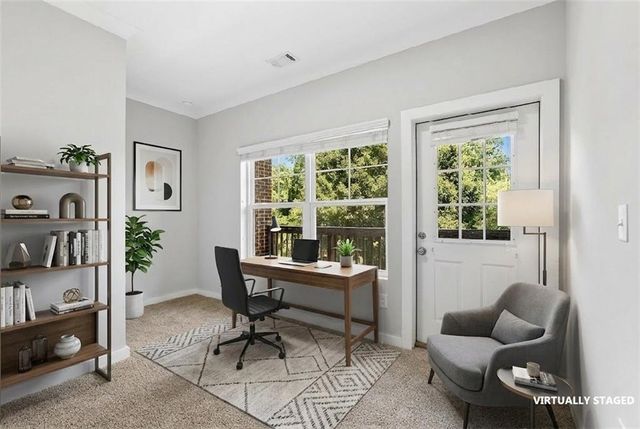 2021 Ocean Dr NW, Atlanta, GA 30318