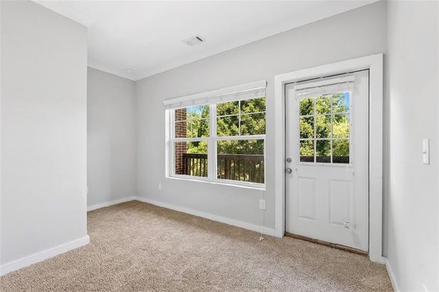 2021 Ocean Dr NW, Atlanta, GA 30318