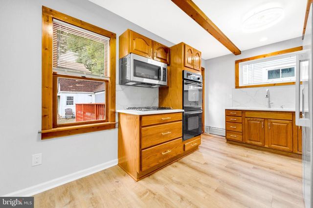 346 LAKEVIEW AVE, Drexel Hill, PA 19026