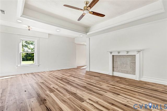 17033 N Telegraph Rd, Doswell, VA 23047