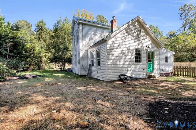17033 N Telegraph Rd, Doswell, VA 23047