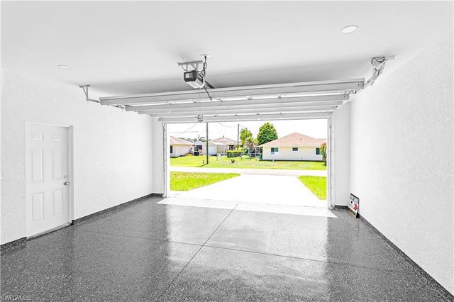 718 Robert AVE, Lehigh Acres, FL 33936