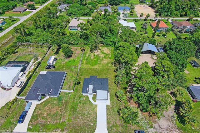 718 Robert AVE, Lehigh Acres, FL 33936