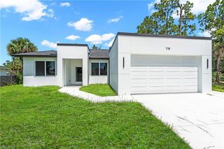 718 Robert AVE, Lehigh Acres, FL 33936