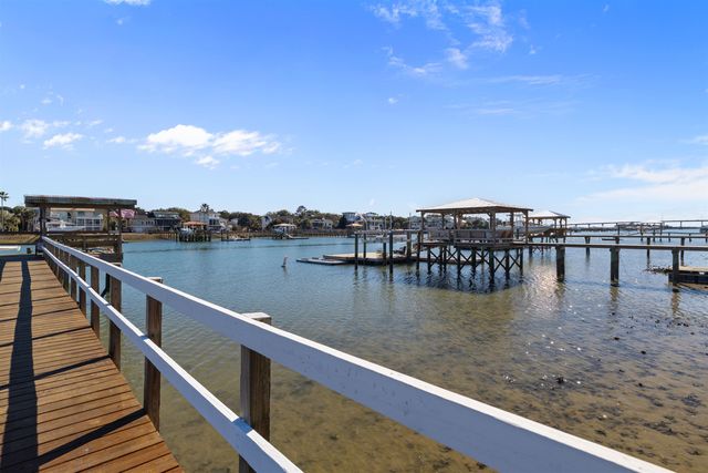 2619 Buccaneer Rd., Isle Of Palms, SC 29451