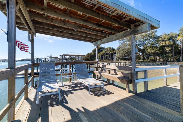 2619 Buccaneer Rd., Isle Of Palms, SC 29451