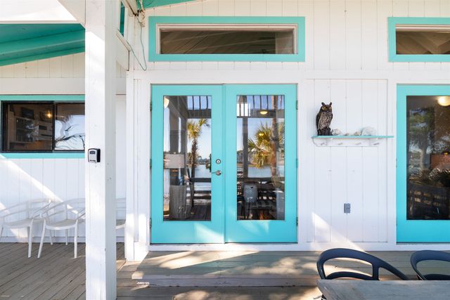 2619 Buccaneer Rd., Isle Of Palms, SC 29451