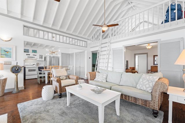 2619 Buccaneer Rd., Isle Of Palms, SC 29451