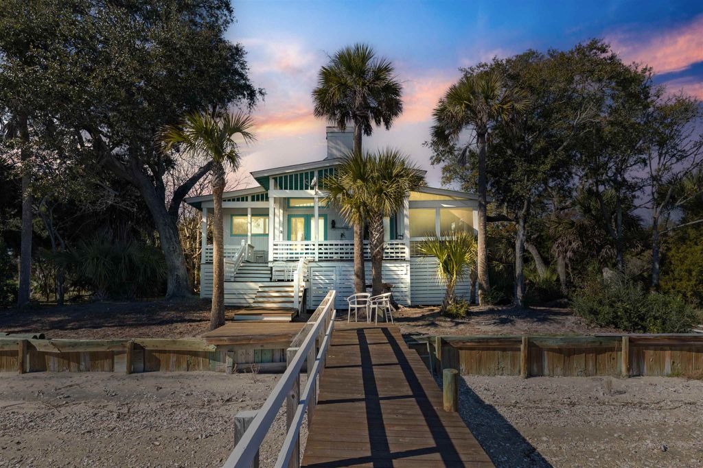 2619 Buccaneer Rd., Isle Of Palms, SC 29451
