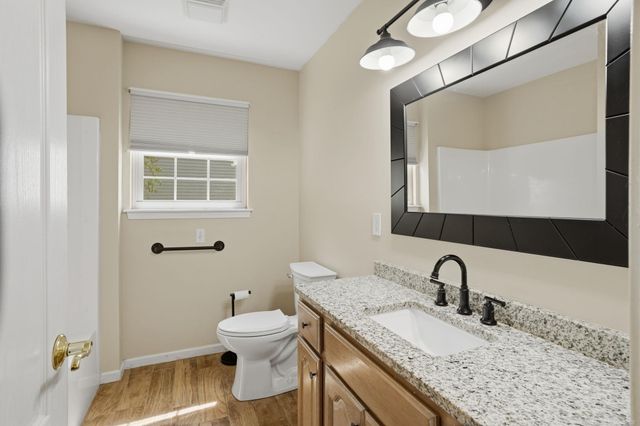 337 Courtneys Place, Lapeer, MI 48446