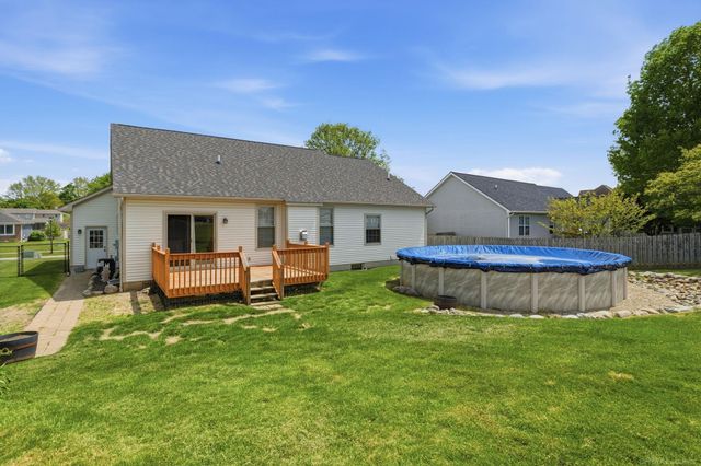 337 Courtneys Place, Lapeer, MI 48446