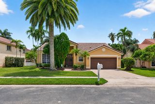 19352 NW 11th Street, Pembroke Pines, FL 33029