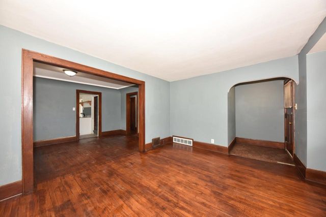4503 N 28th STREET, Milwaukee, WI 53209
