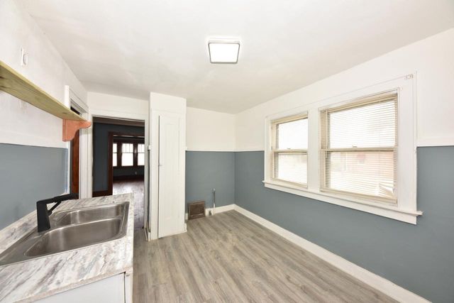 4503 N 28th STREET, Milwaukee, WI 53209