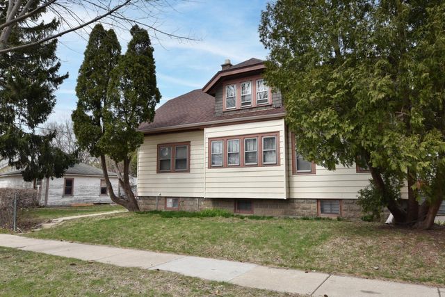 4503 N 28th STREET, Milwaukee, WI 53209