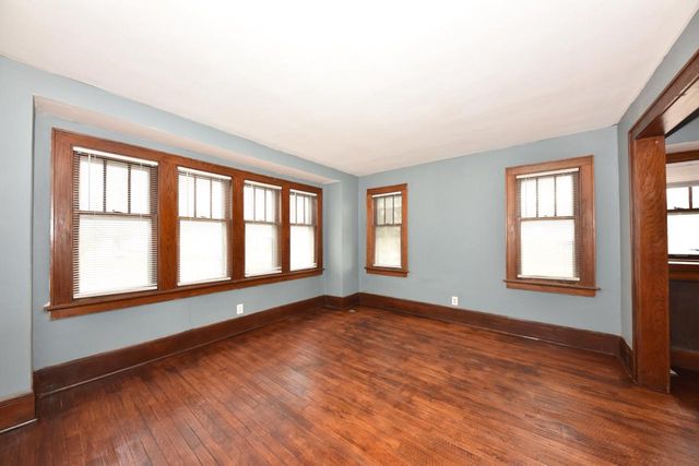 4503 N 28th STREET, Milwaukee, WI 53209