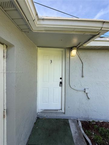 1101 N 58th Ave 1-4, Hollywood, FL 33021