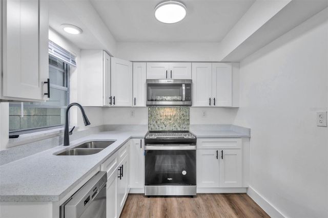 304 W IDLEWILD AVENUE, Tampa, FL 33604