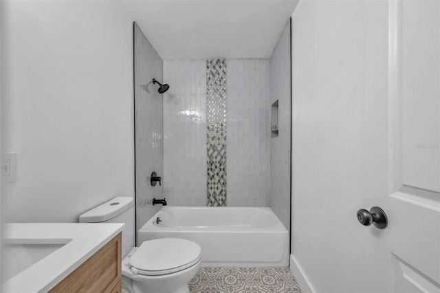 304 W IDLEWILD AVENUE, Tampa, FL 33604